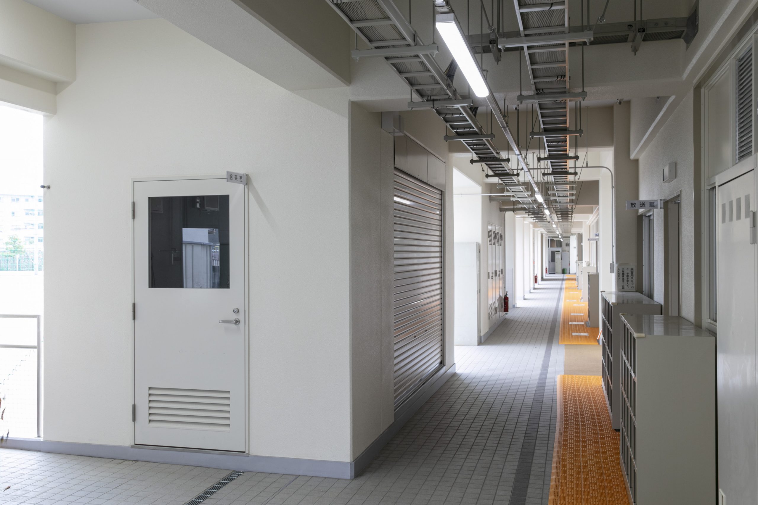 廊下 給茶室 7195 大浪電設株式会社